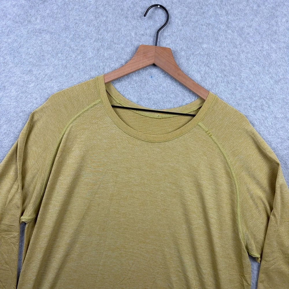 Lululemon Metal Vent Tech Shirt Mens 2XL XXL Yellow Gold Long Sleeve Performance